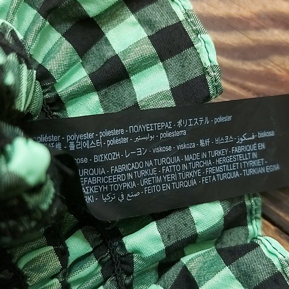 Zara Cropped Tube Top with Puffy Sleeves - Picture 8 of 9